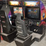 Cruisn_USA_Twin_arcade_game